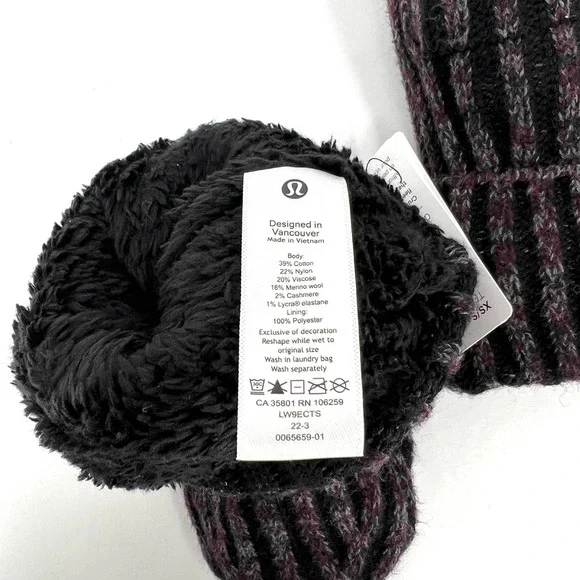 LULULEMON Textured Fleece Lined Mittens Womens XS Small XS/S Black NWT - Picture 8 of 8